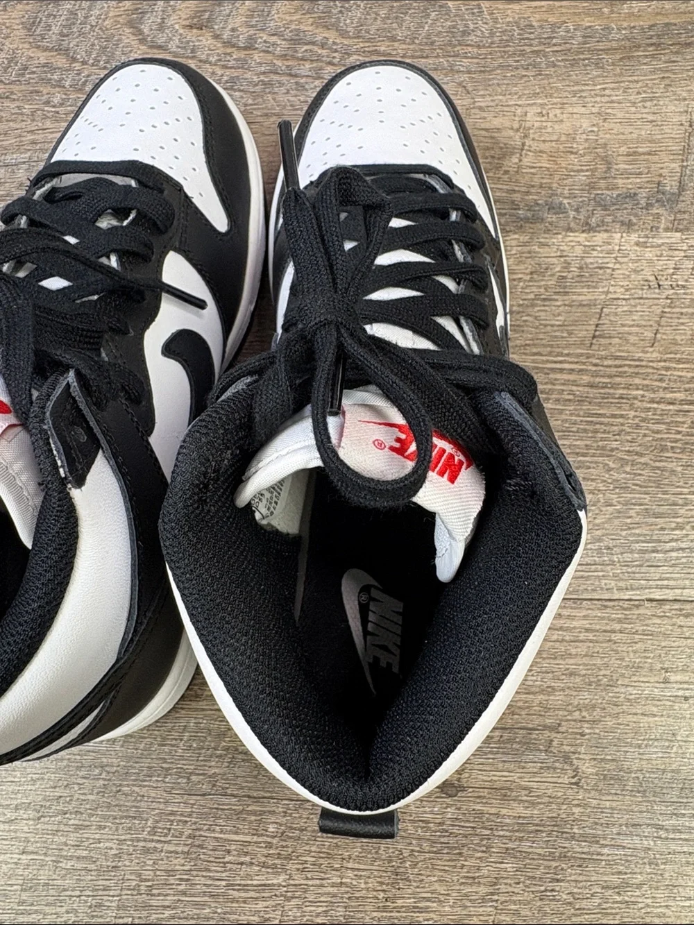 Nike Dunk High Women’s 7.5 Panda White Black Sneakers DD1869-103